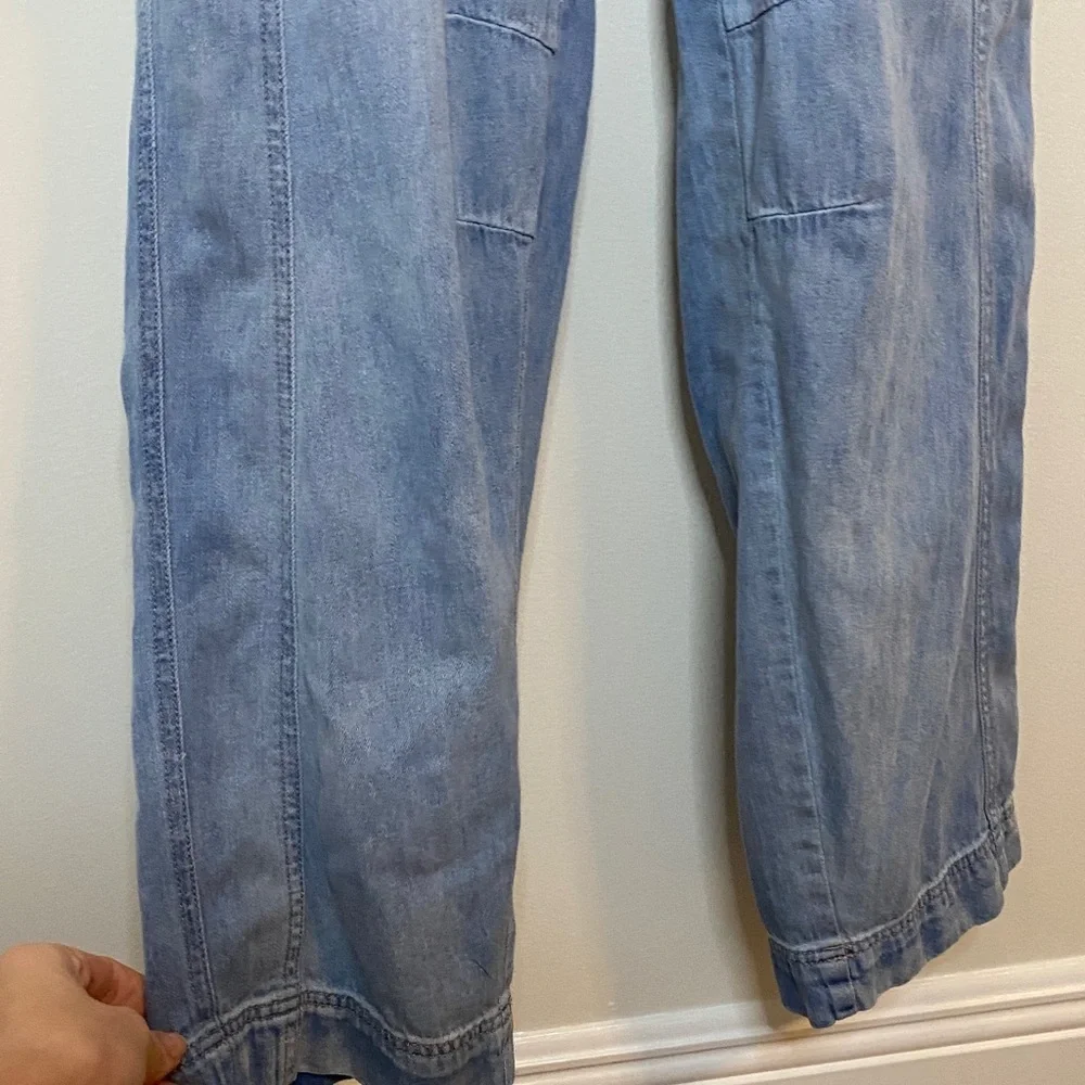 Free People Go West Light Blue Denim Cargo Jumpsuit Size Medium - Picture 6 of 14